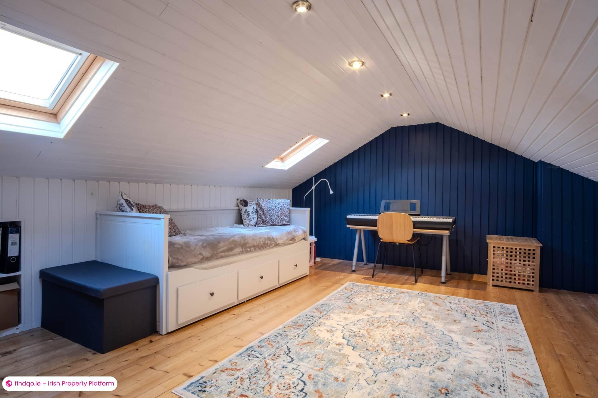 Semi-detached house for Sale in Knocknacarra, Galway