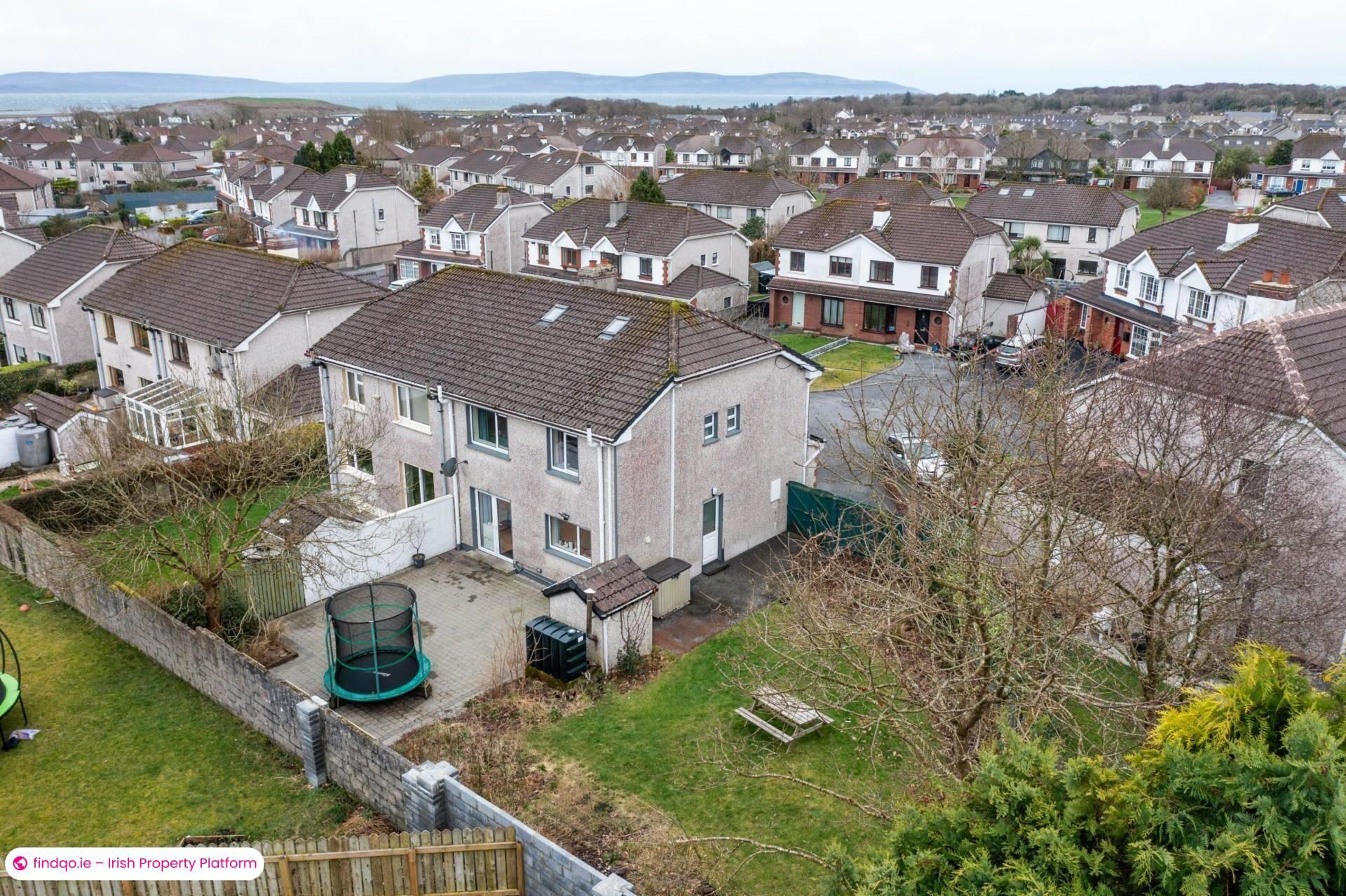 Semi-detached house for Sale in Knocknacarra, Galway