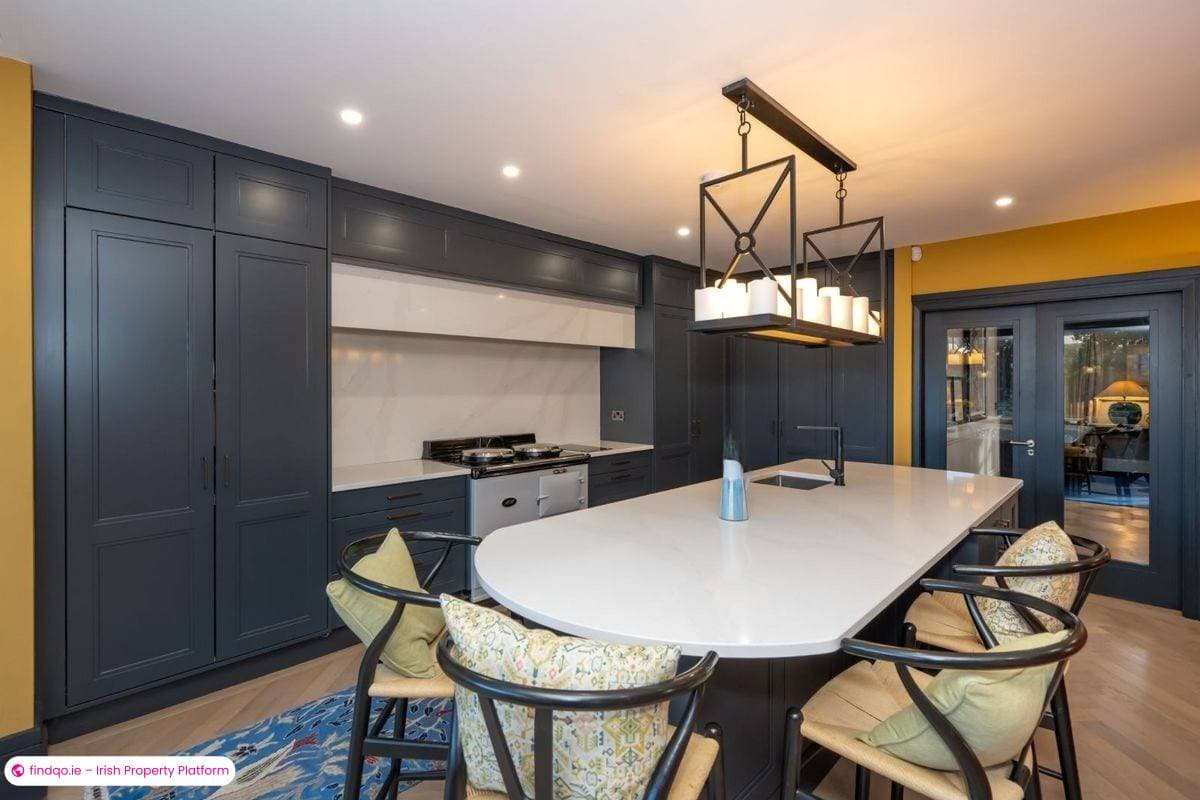 Detached house for Sale in Douglas, Cork, T12 FE8V