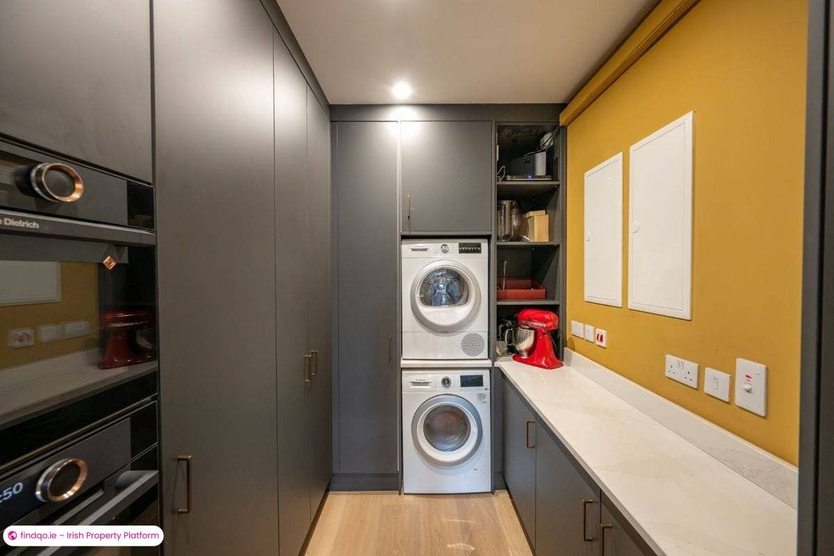 Detached house for Sale in Douglas, Cork, T12 FE8V