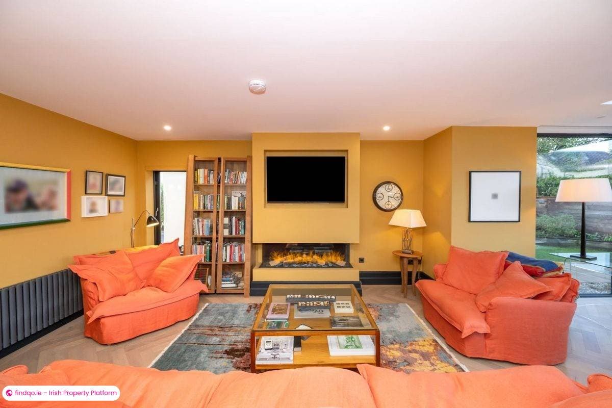 Detached house for Sale in Douglas, Cork, T12 FE8V