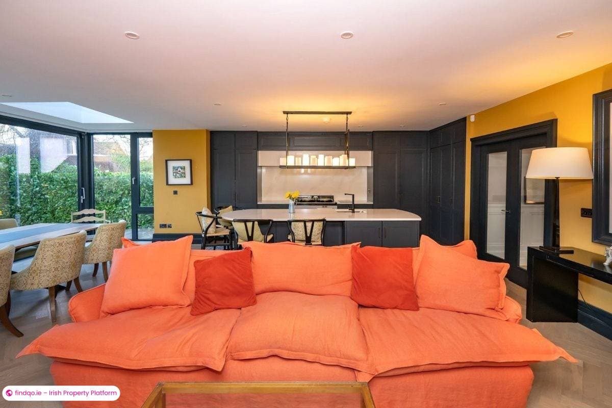 Detached house for Sale in Douglas, Cork, T12 FE8V