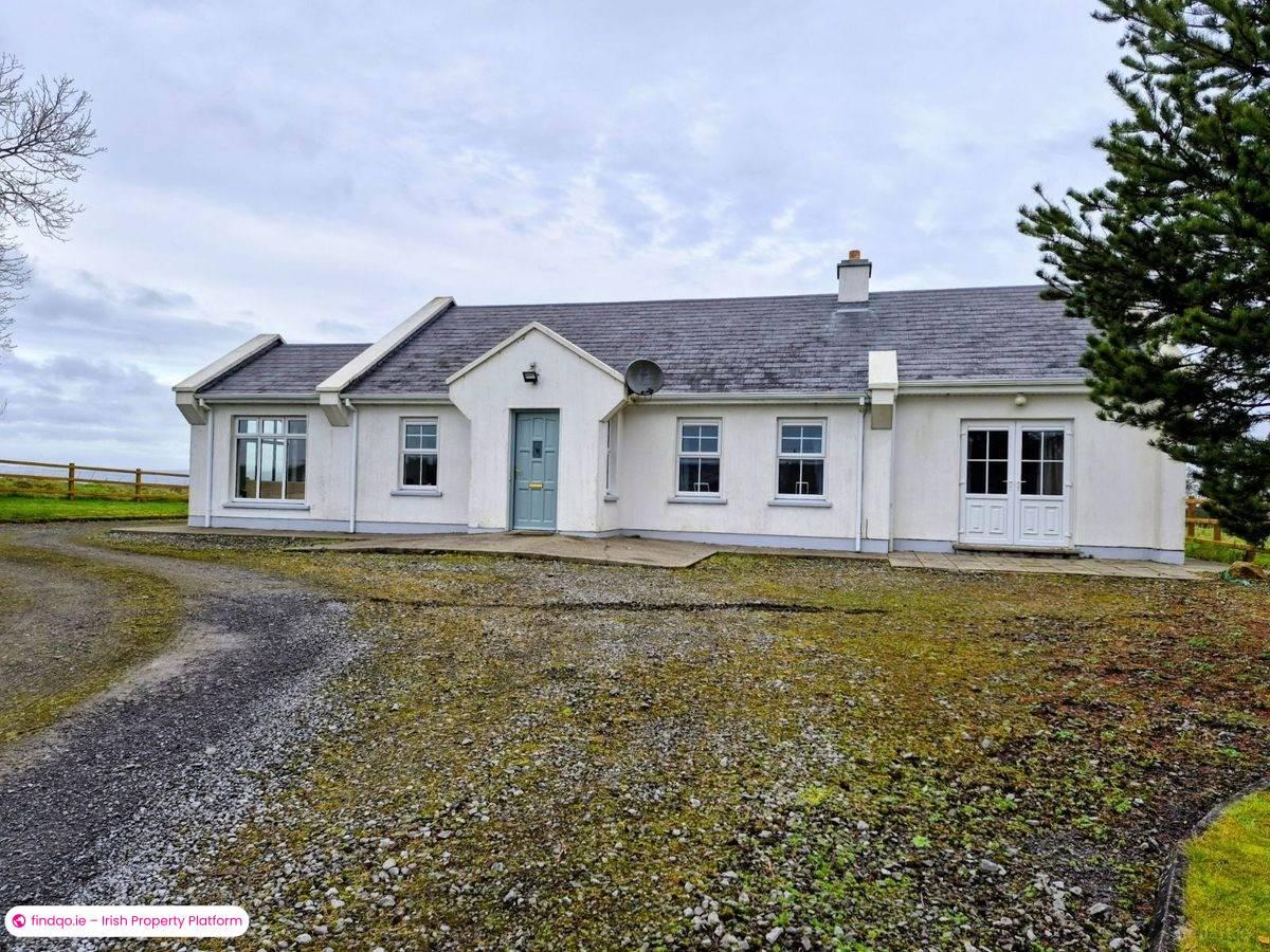Bungalow for Sale in Charlestown, Mayo