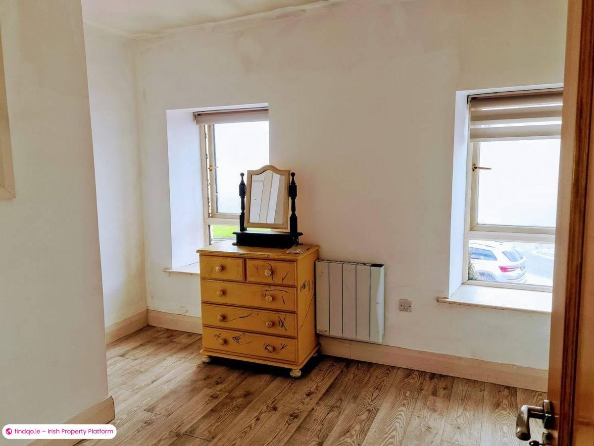 Townhouse for Sale in Charlestown, Mayo