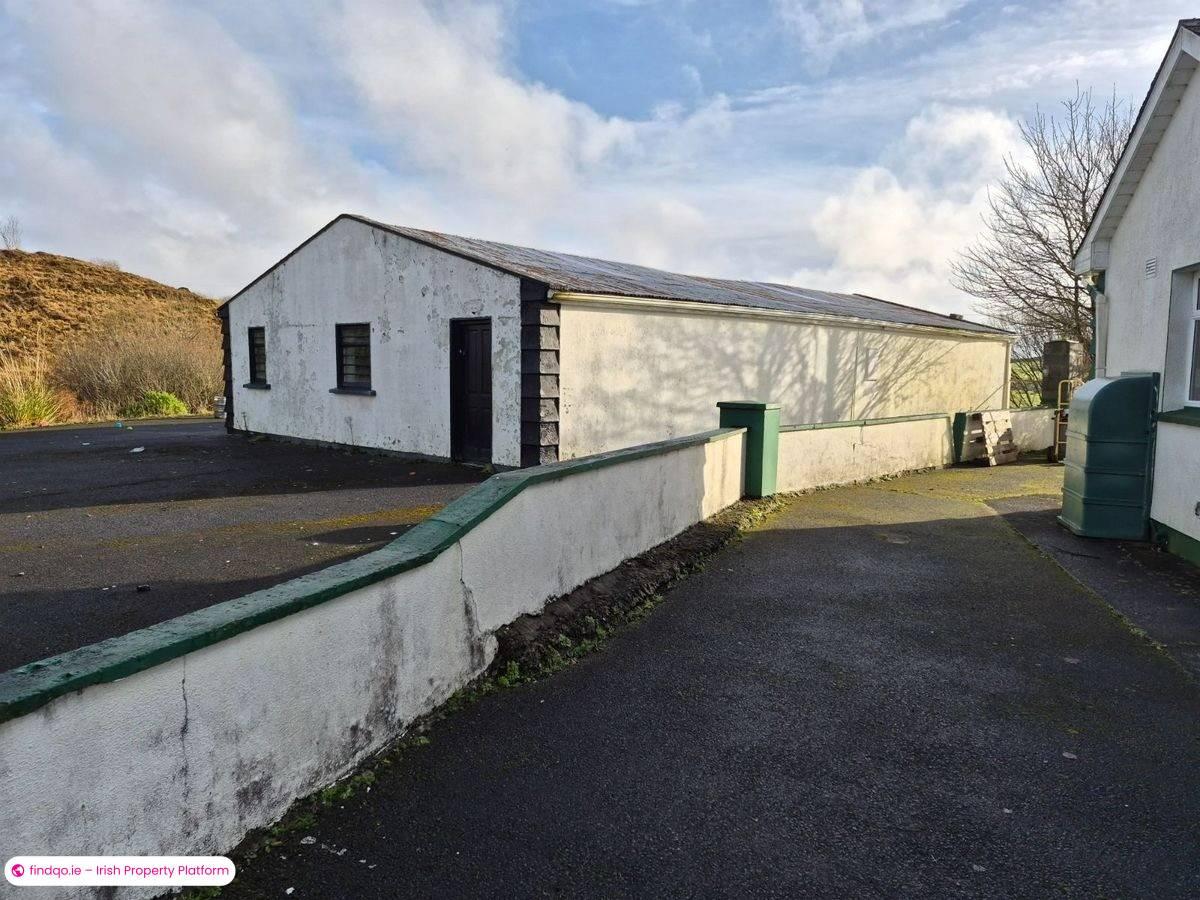Detached house for Sale in Midfield, Mayo