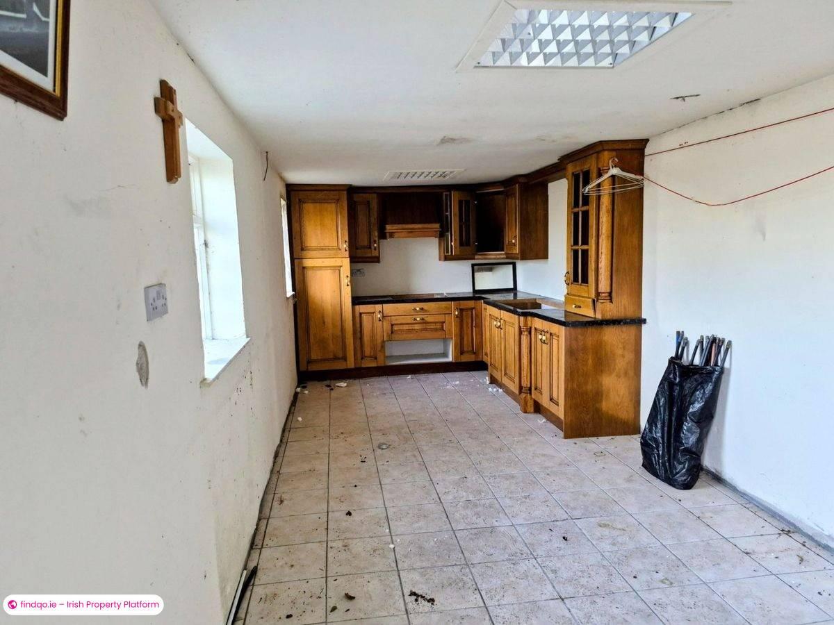 Detached house for Sale in Midfield, Mayo