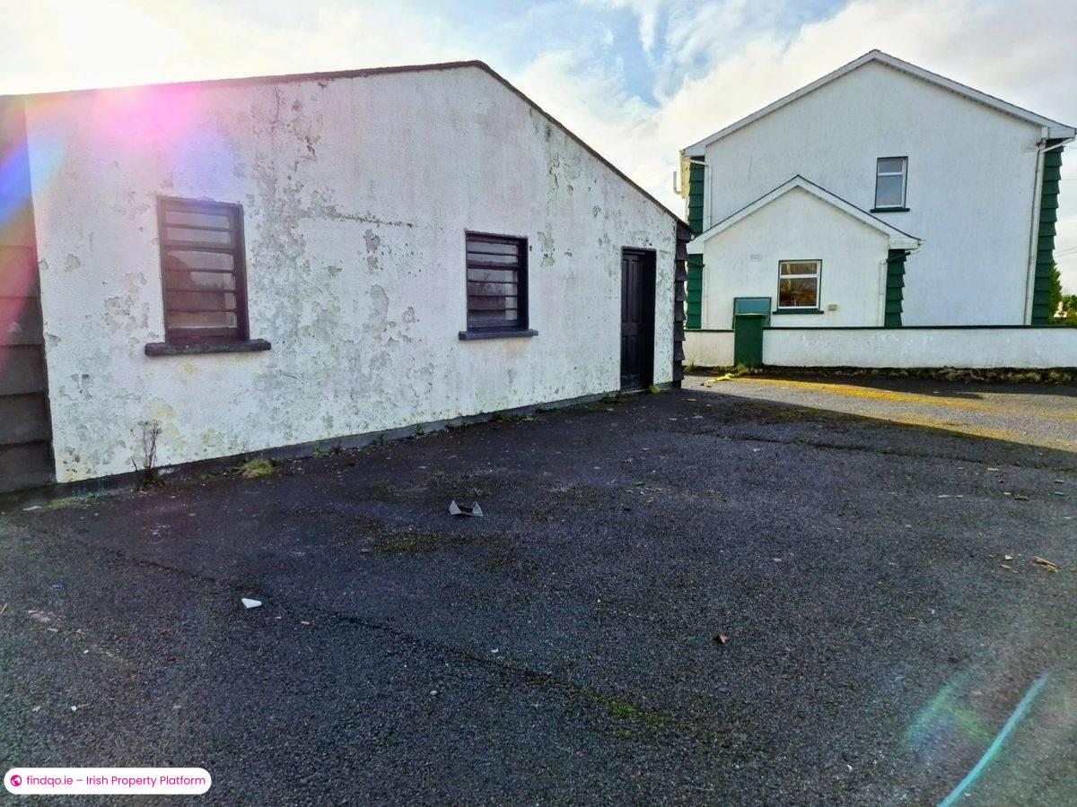 Detached house for Sale in Midfield, Mayo