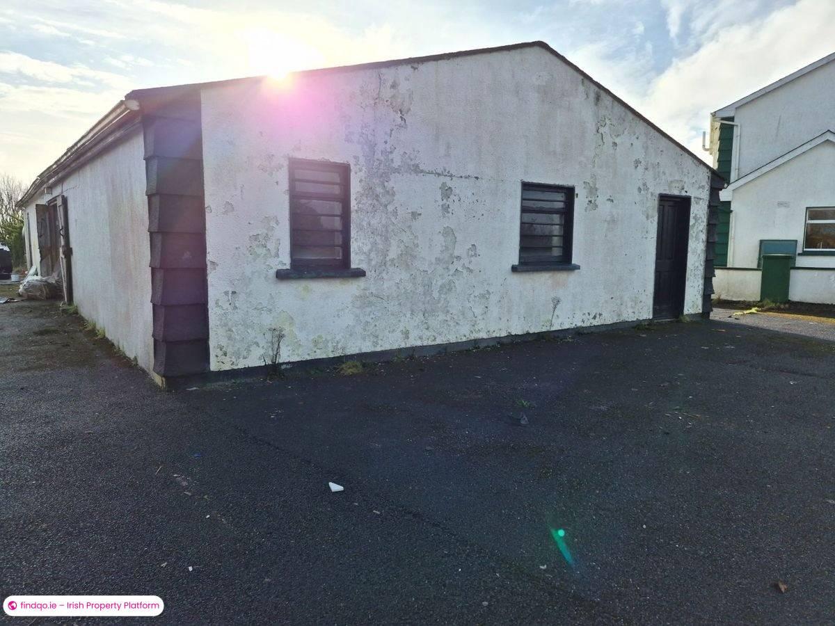 Detached house for Sale in Midfield, Mayo