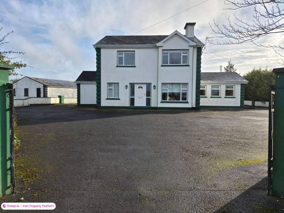 Detached house for Sale in Midfield, Mayo