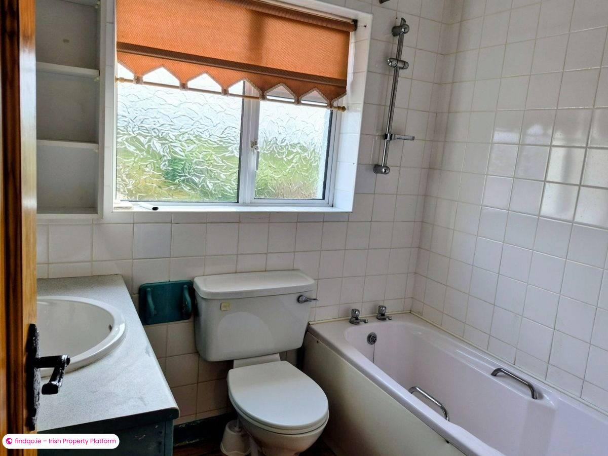 Detached house for Sale in Midfield, Mayo