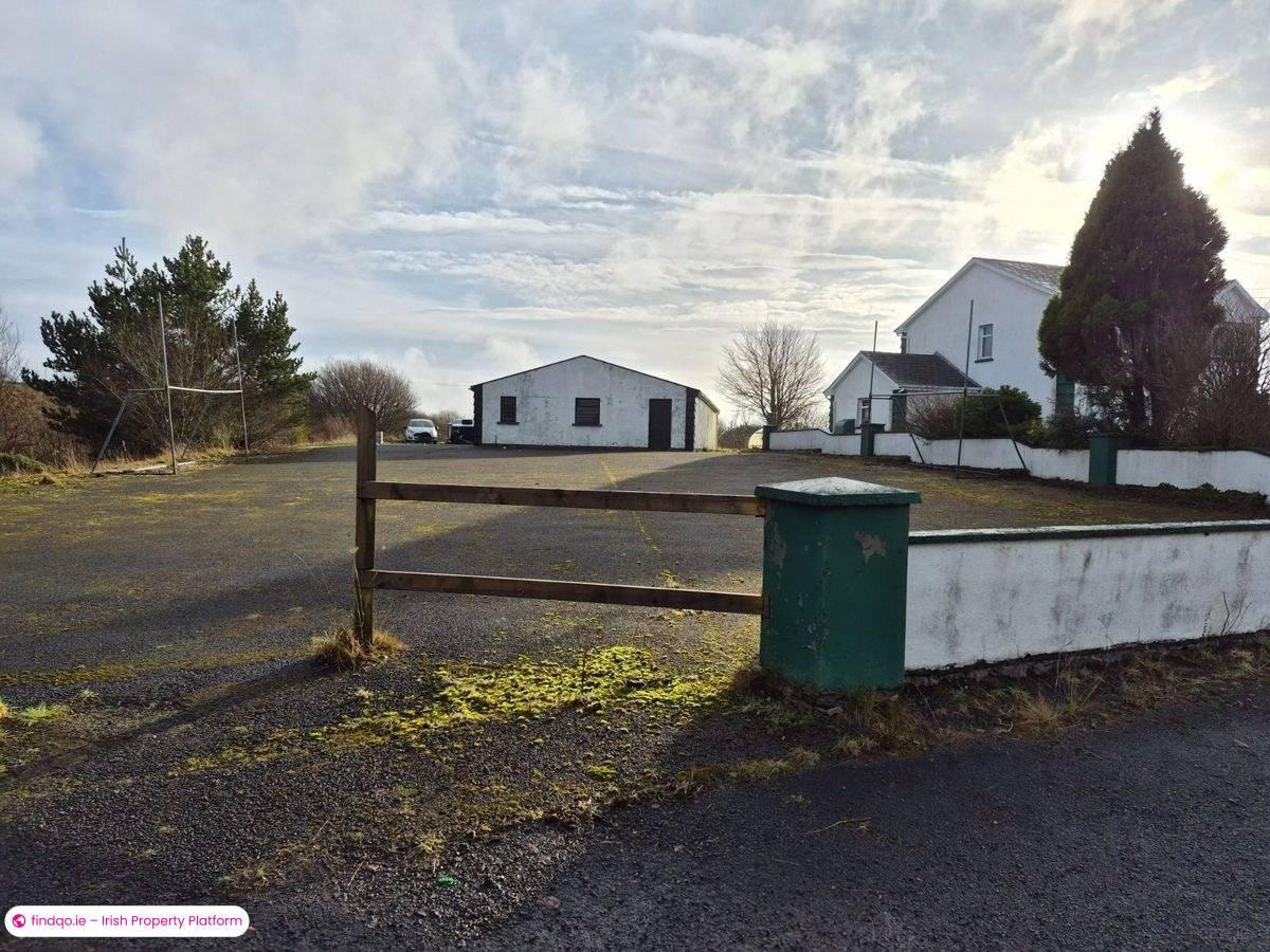 Detached house for Sale in Midfield, Mayo