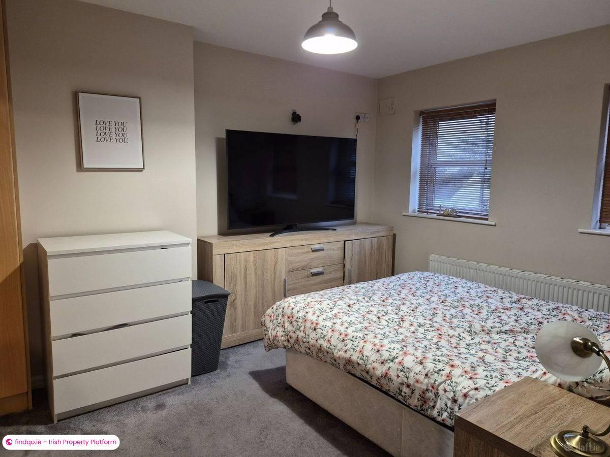 Semi-detached house for Sale in Charlestown, Mayo