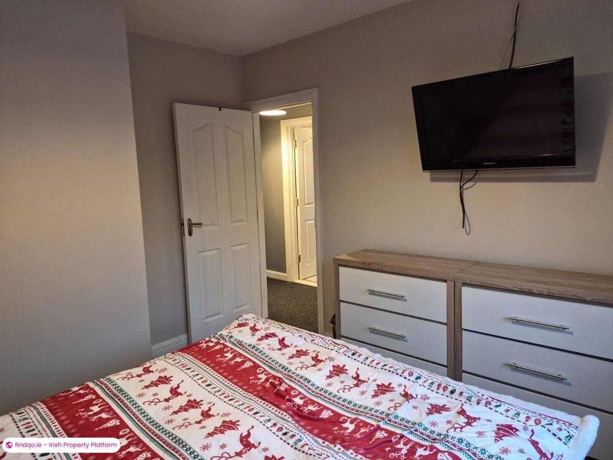 Semi-detached house for Sale in Charlestown, Mayo