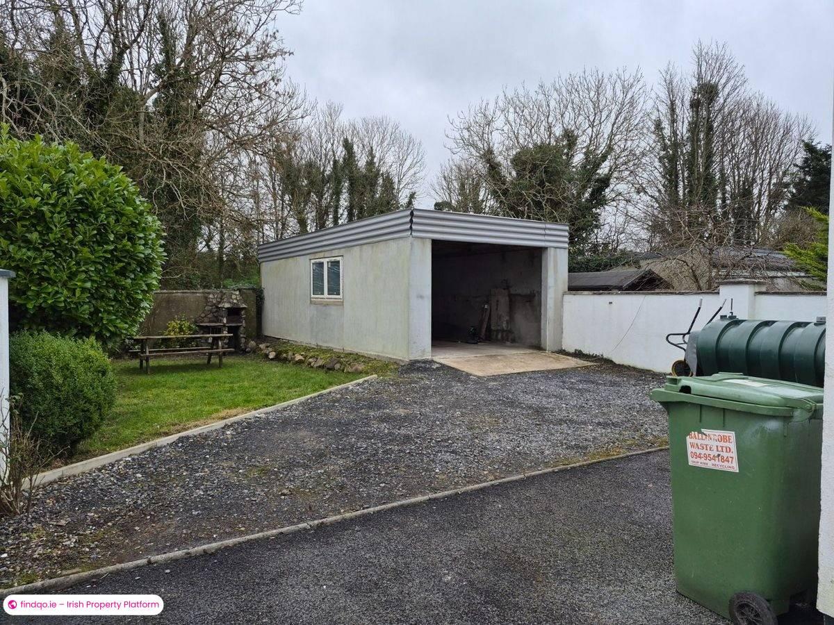 Semi-detached house for Sale in Charlestown, Mayo