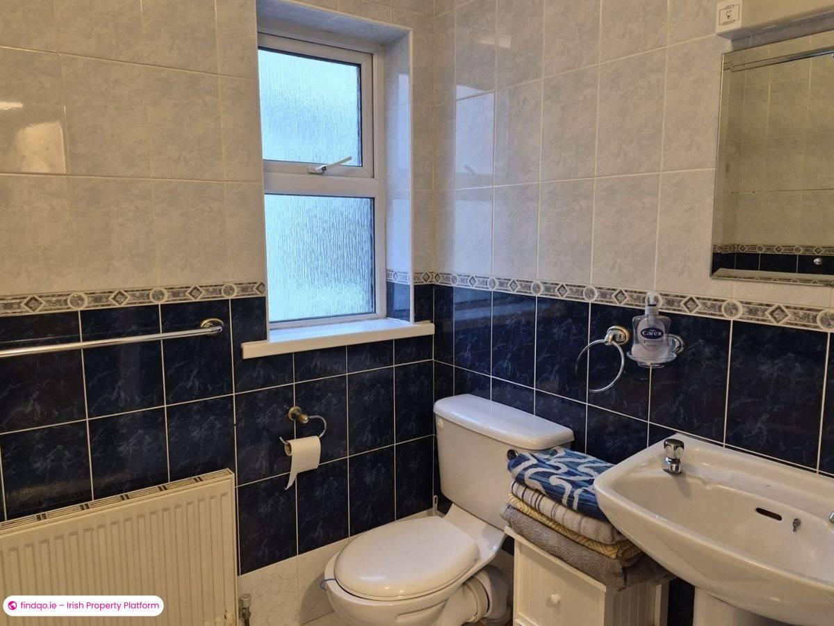 Semi-detached house for Sale in Charlestown, Mayo