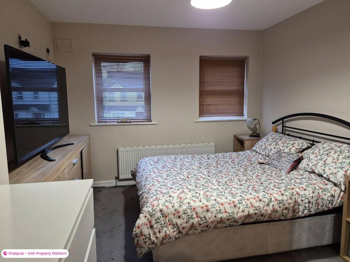 Semi-detached house for Sale in Charlestown, Mayo