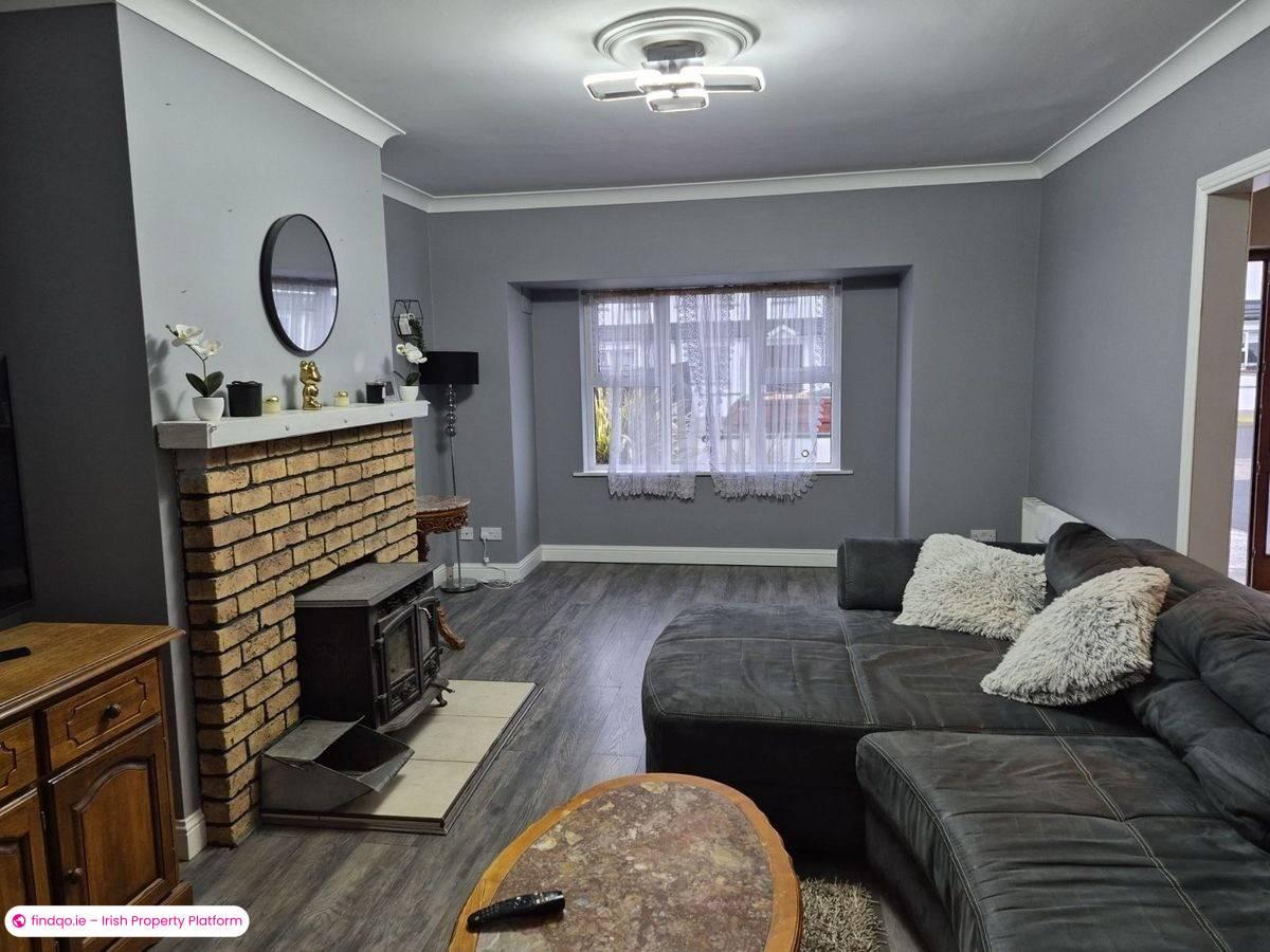 Semi-detached house for Sale in Charlestown, Mayo