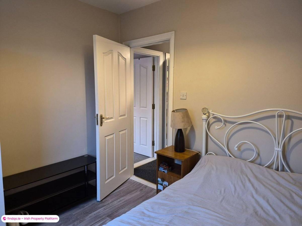 Semi-detached house for Sale in Charlestown, Mayo