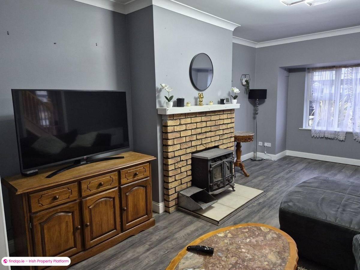 Semi-detached house for Sale in Charlestown, Mayo