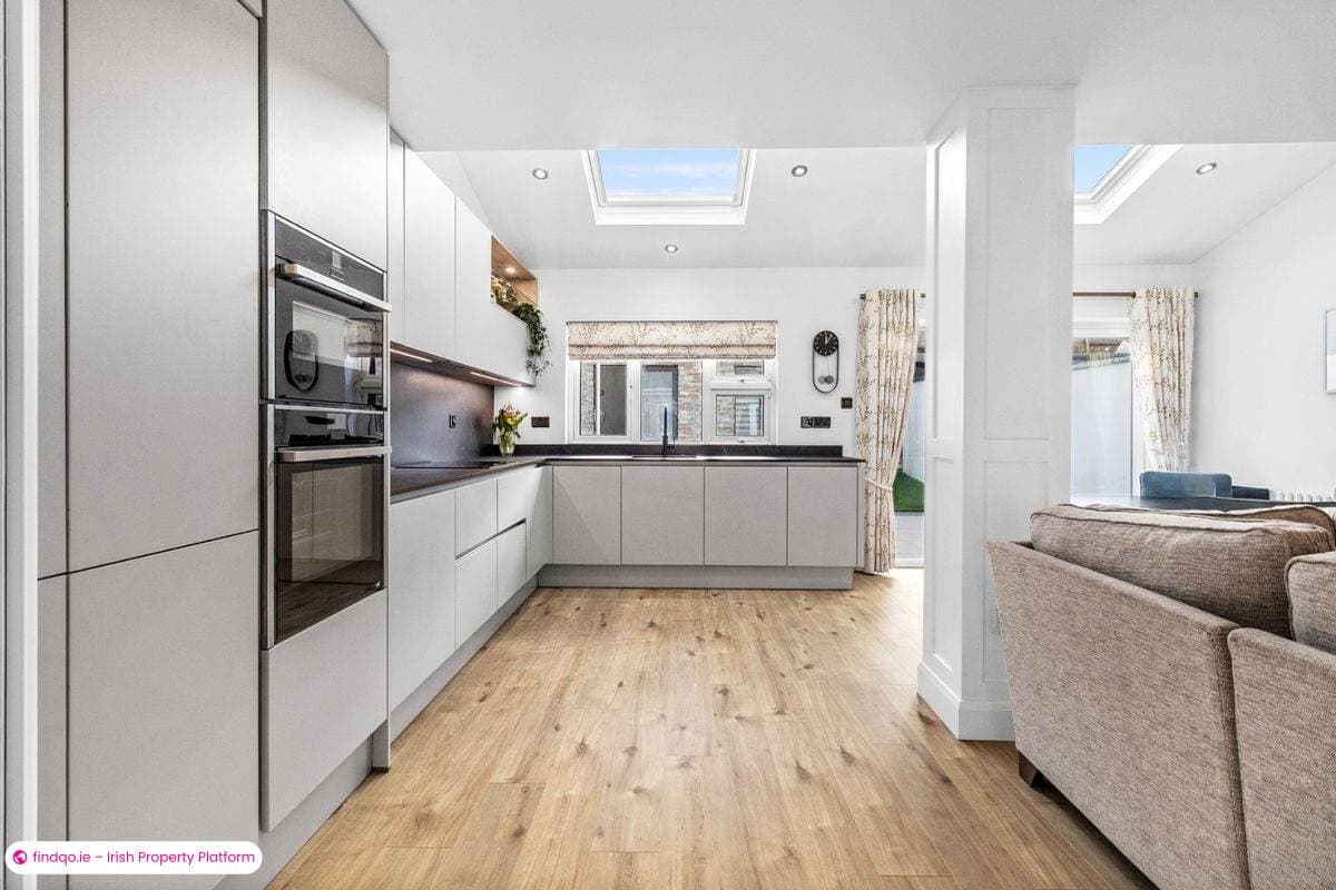 Semi-detached house for Sale in Riverstown, Cork