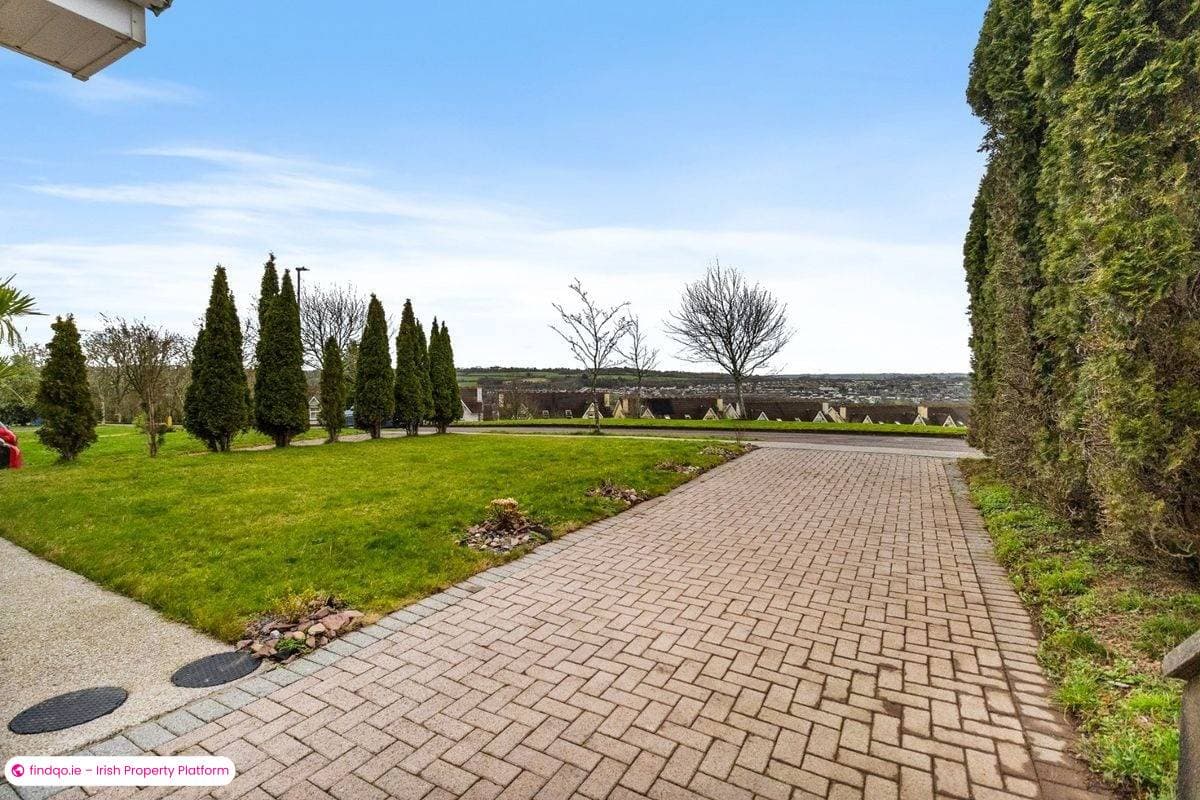 Detached house for Sale in Glanmire, Cork, T45 NT32