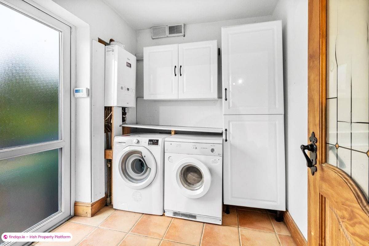 Detached house for Sale in Watergrasshill, Cork, T56 V566