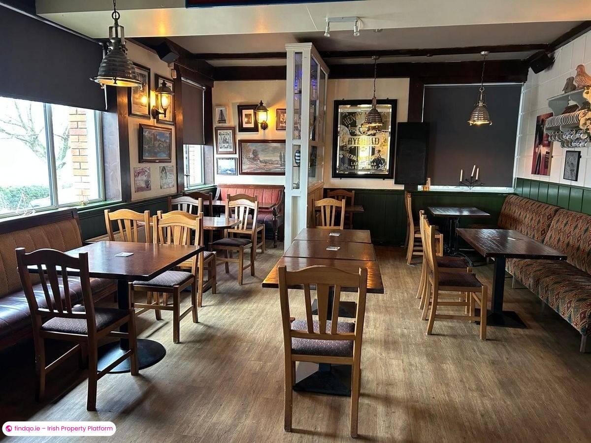 Restaurant / Bar / Hotel for Sale in Ballina, Tipperary