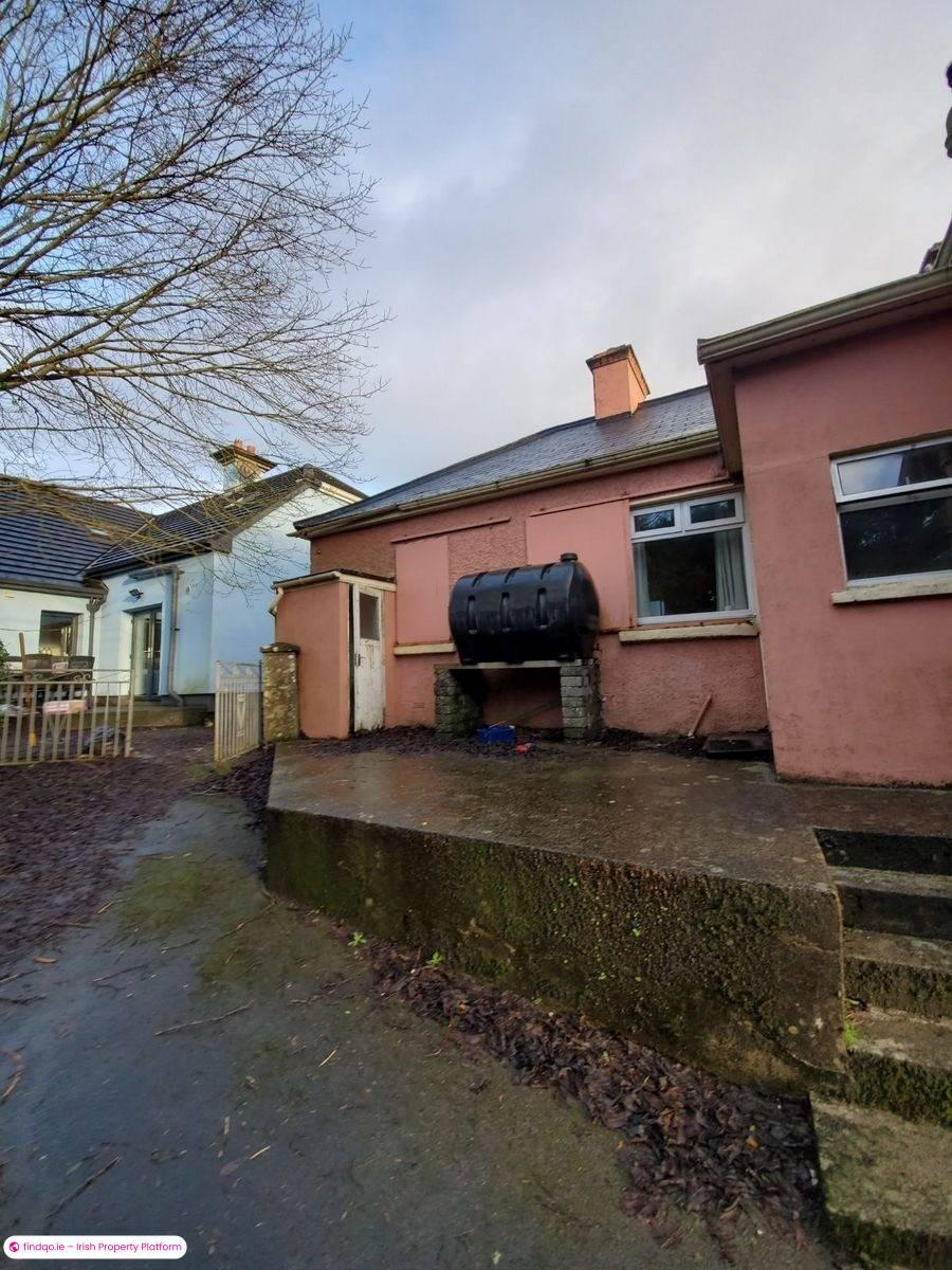 Detached house for Sale in Castlebar, Mayo