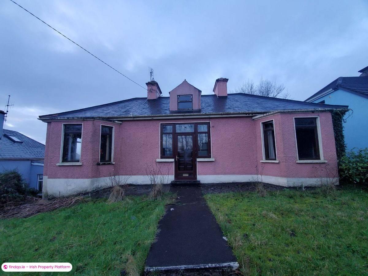 Detached house for Sale in Castlebar, Mayo