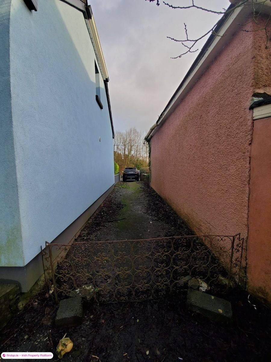 Detached house for Sale in Castlebar, Mayo