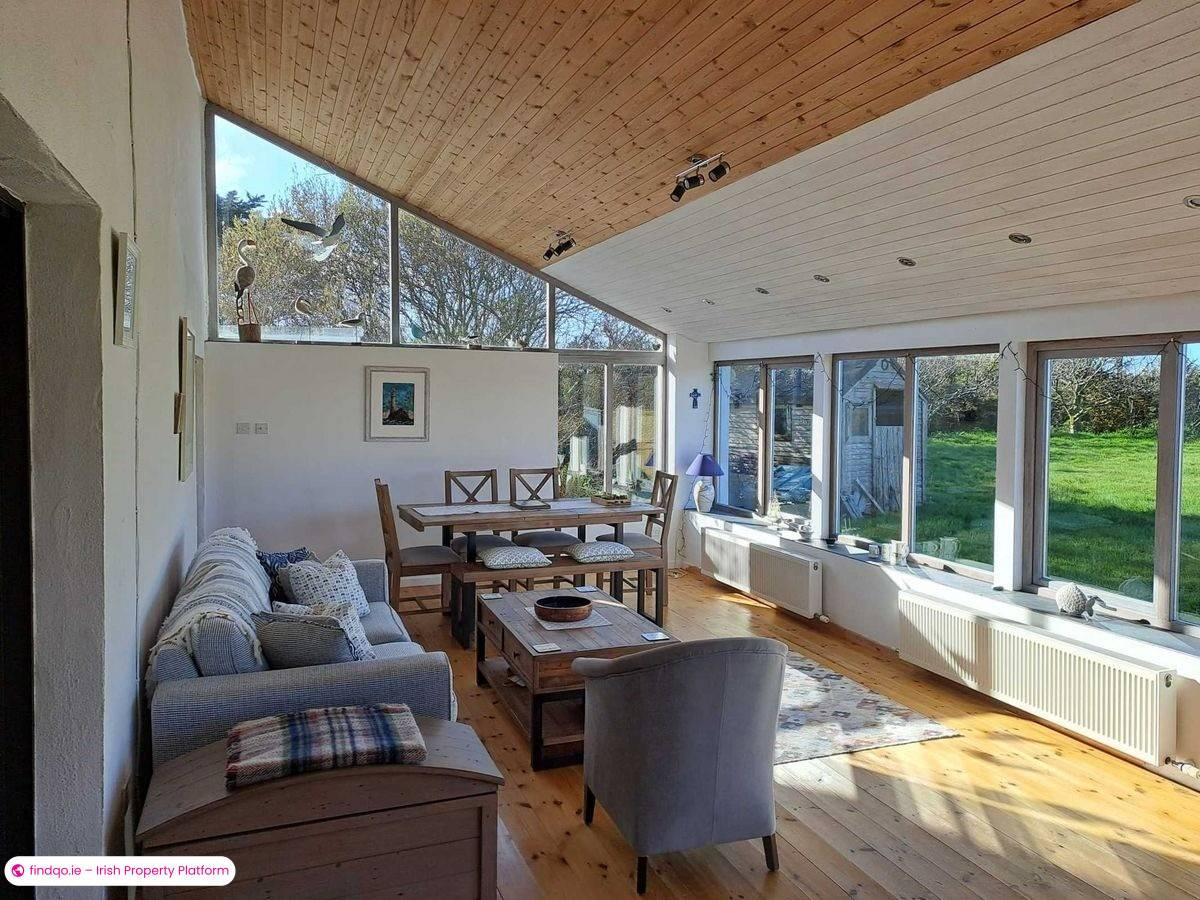 2 Bedroom Holiday Home for Rent in Schull, Cork