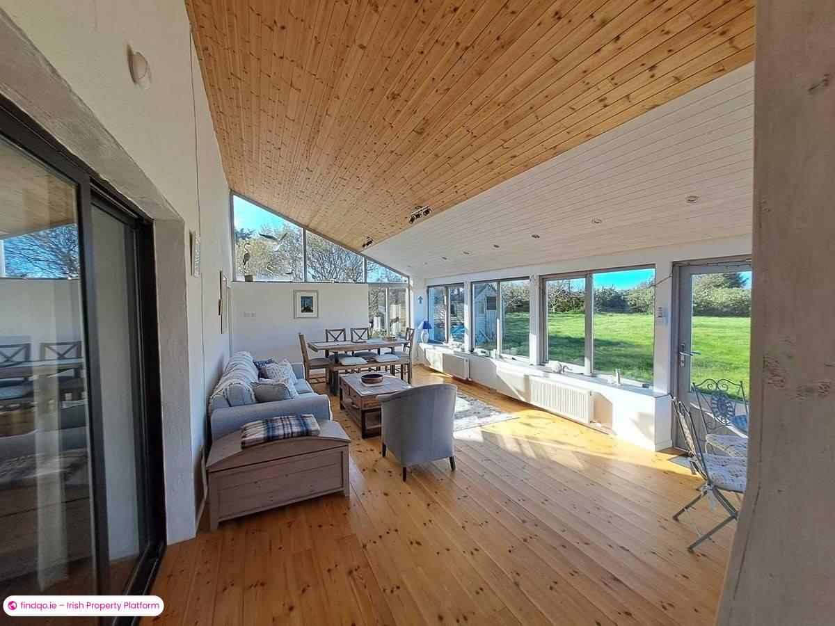 2 Bedroom Holiday Home for Rent in Schull, Cork