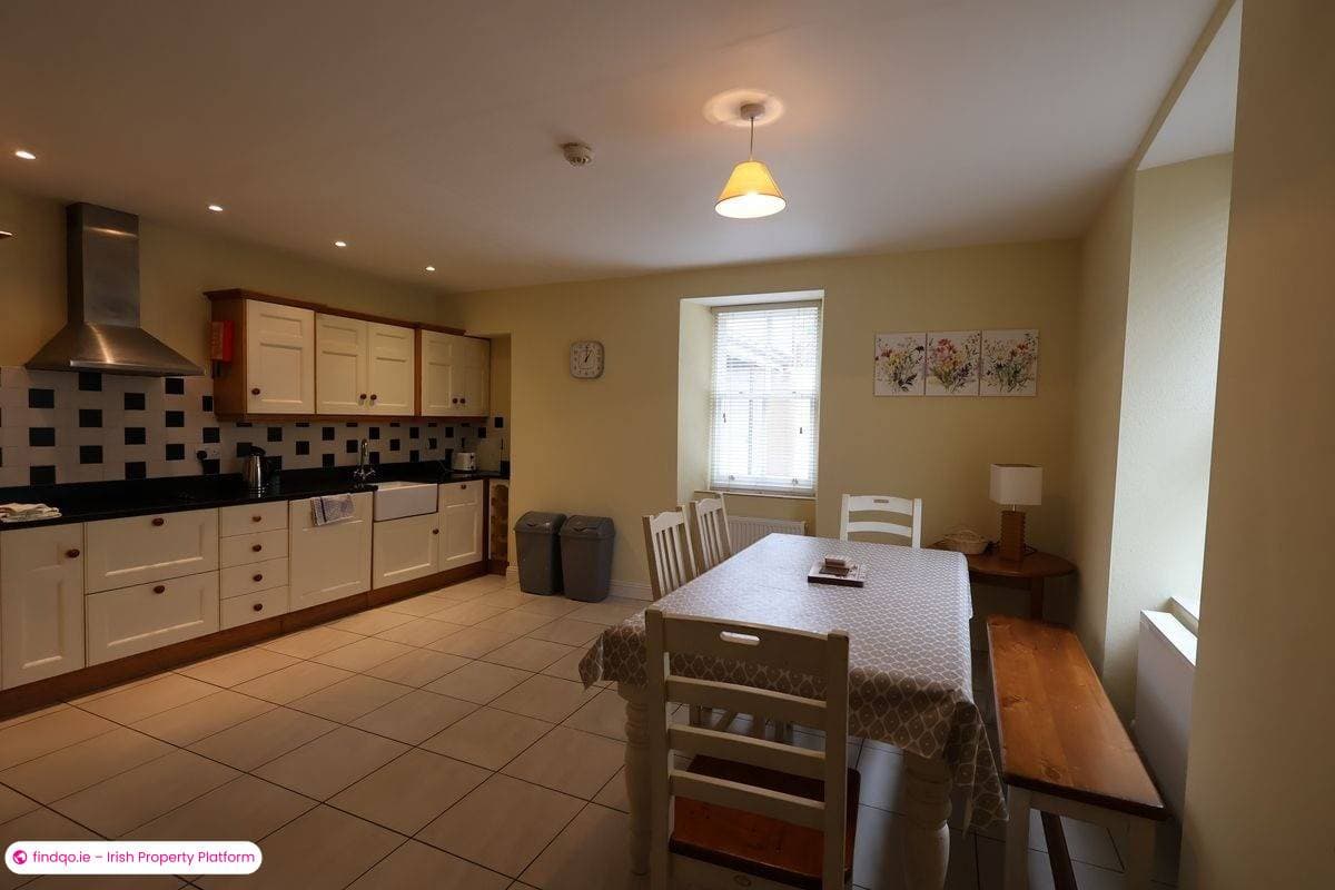 2 Bedroom Holiday Home for Rent in Schull, Cork