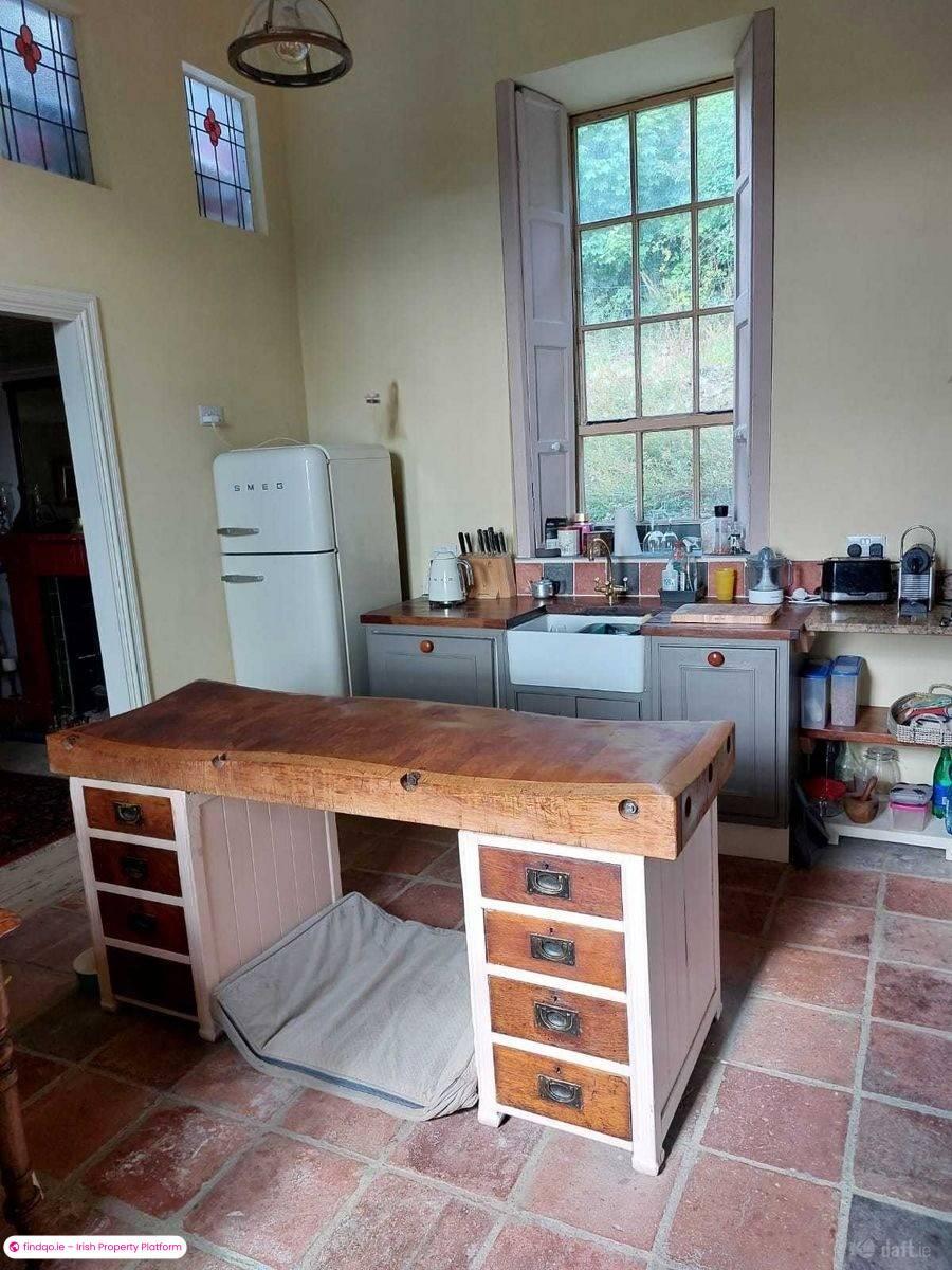 3 Bedroom Holiday Home for Rent in Toormore, Cork