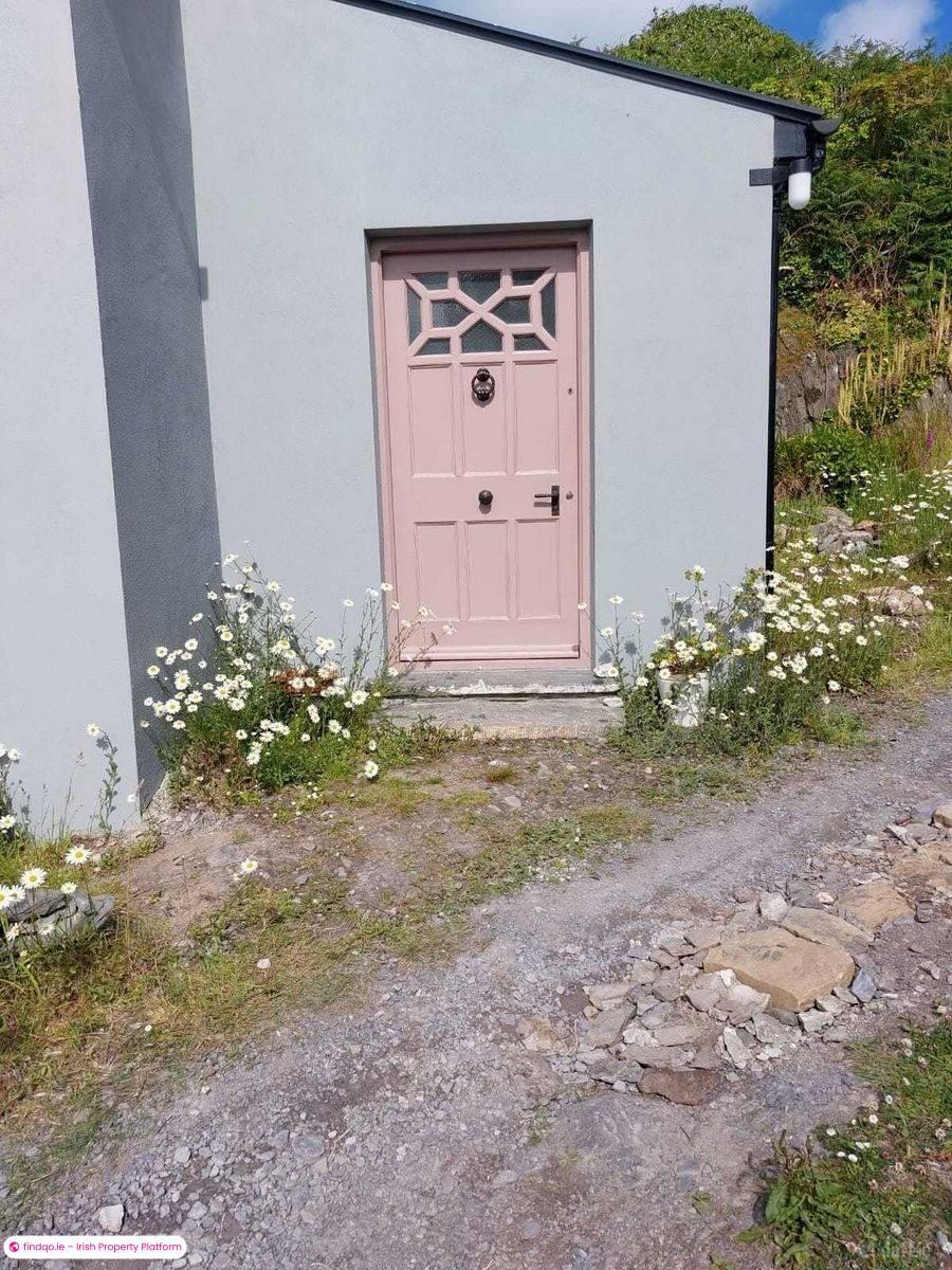 3 Bedroom Holiday Home for Rent in Toormore, Cork