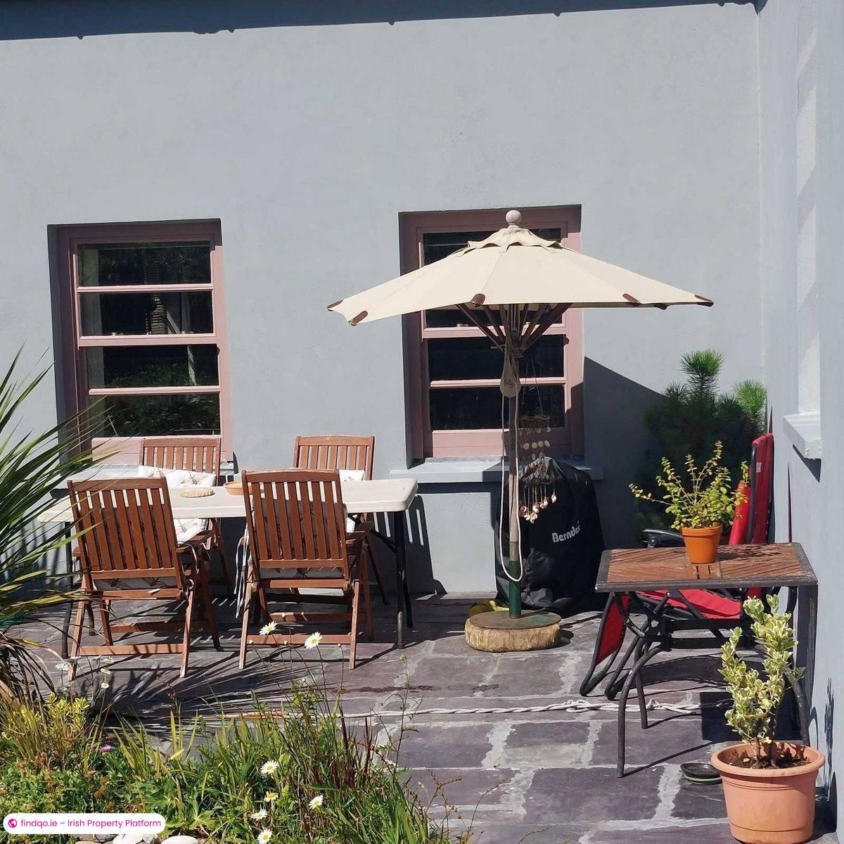 3 Bedroom Holiday Home for Rent in Toormore, Cork