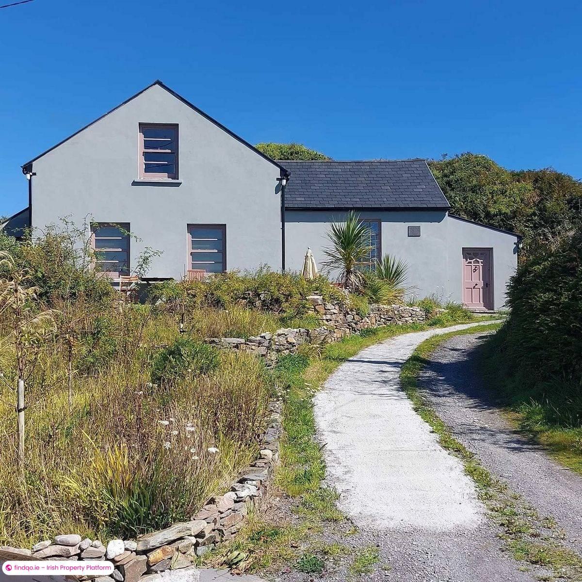 3 Bedroom Holiday Home for Rent in Toormore, Cork