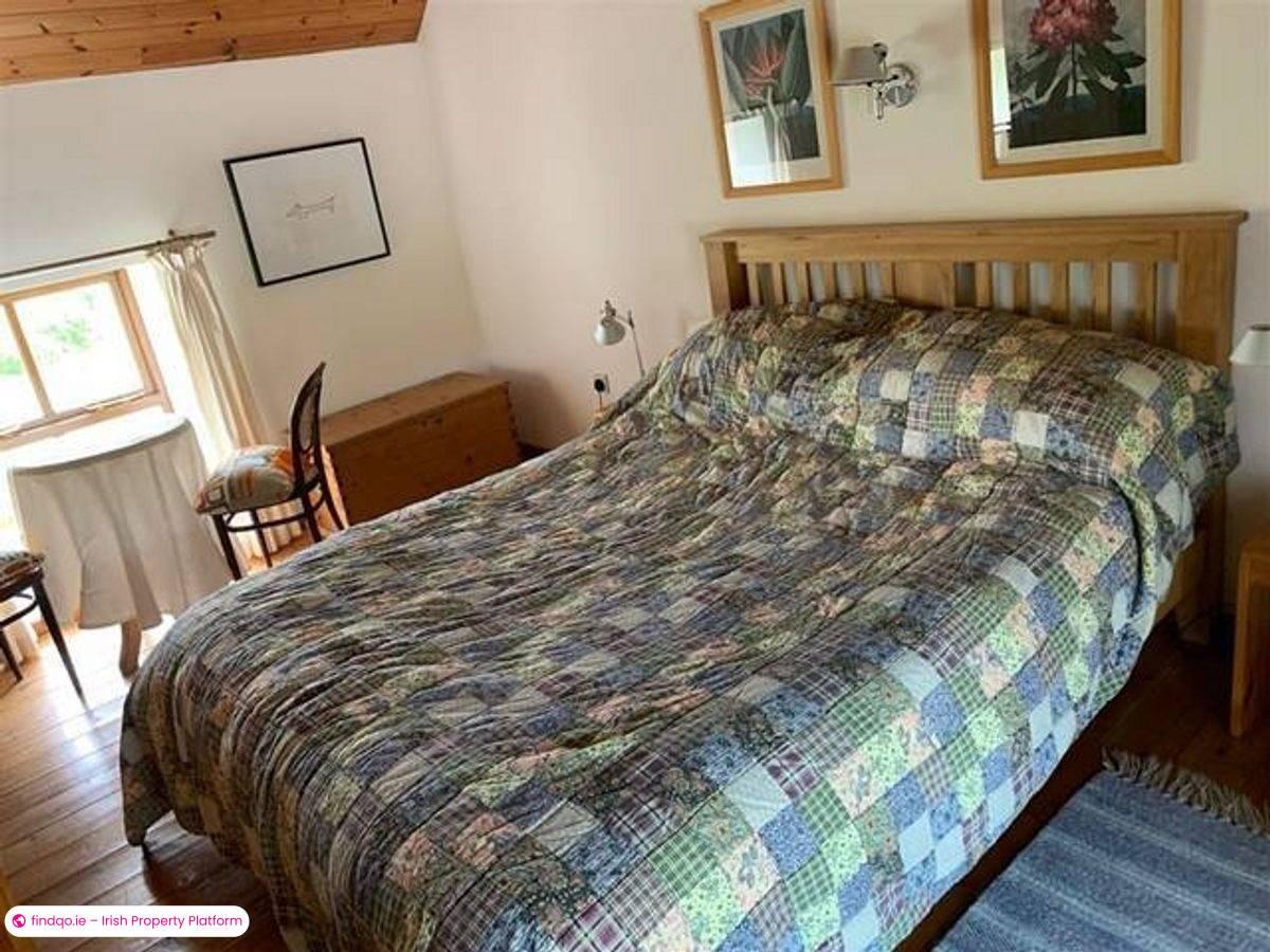 3 Bedroom Holiday Home for Rent in Durrus, Cork