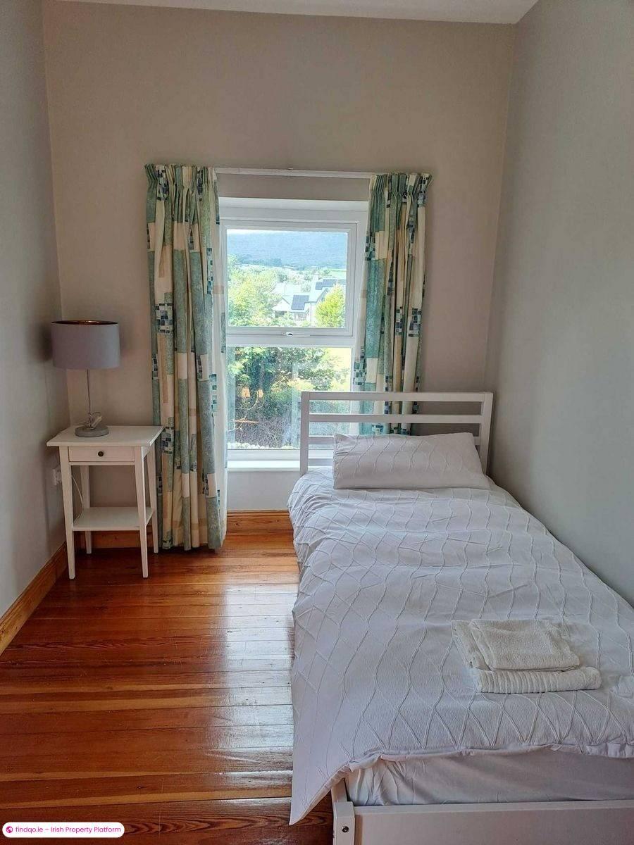 4 Bedroom Holiday Home for Rent in Schull, Cork