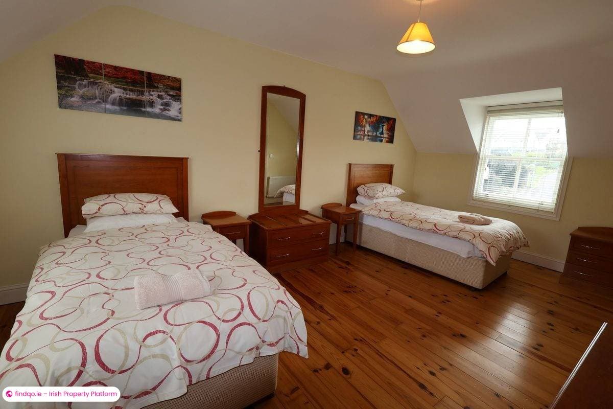 4 Bedroom Holiday Home for Rent in Schull, Cork