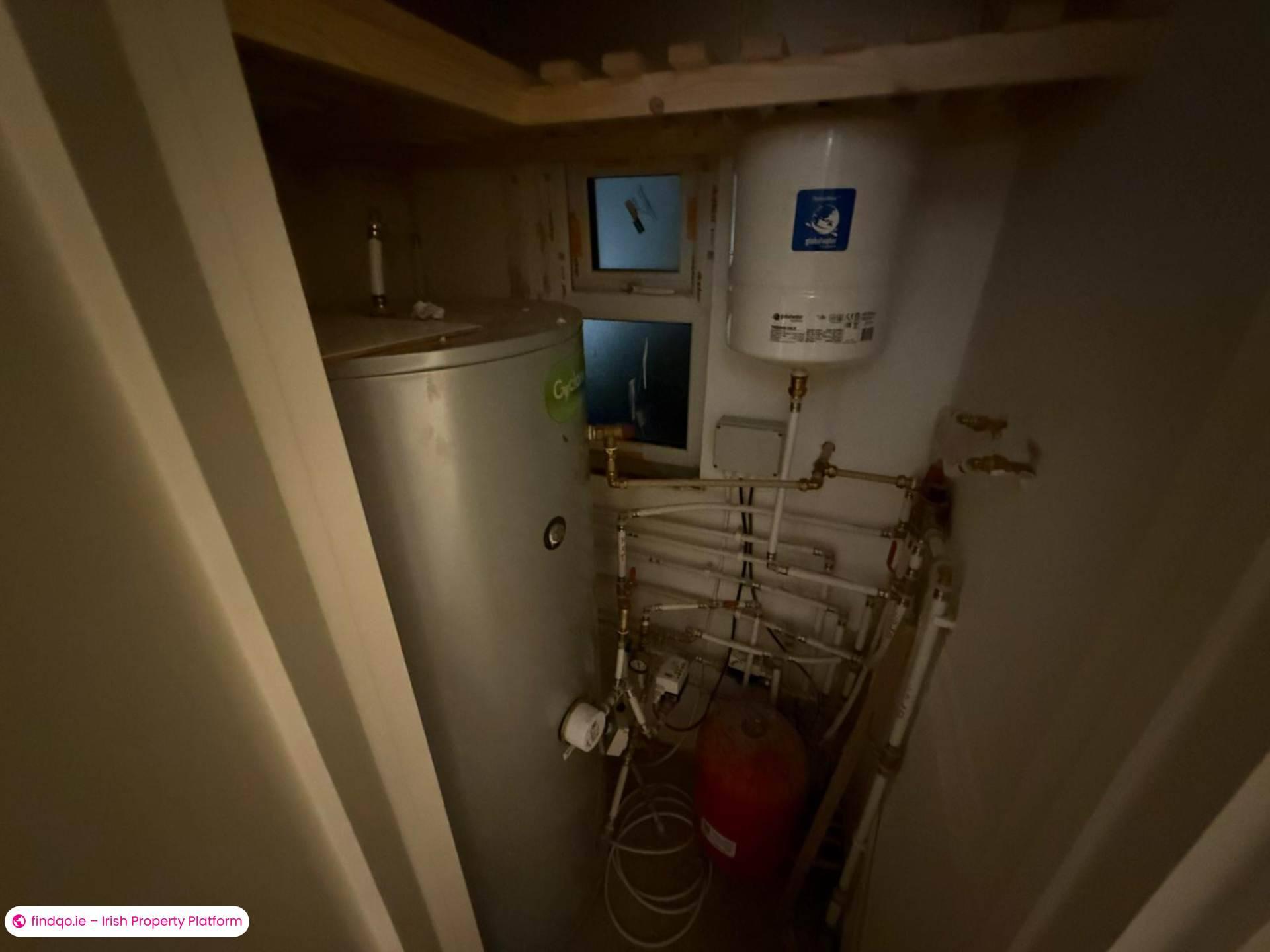 4 Bedroom House for Rent in The Claddagh, Galway, H91 Y310