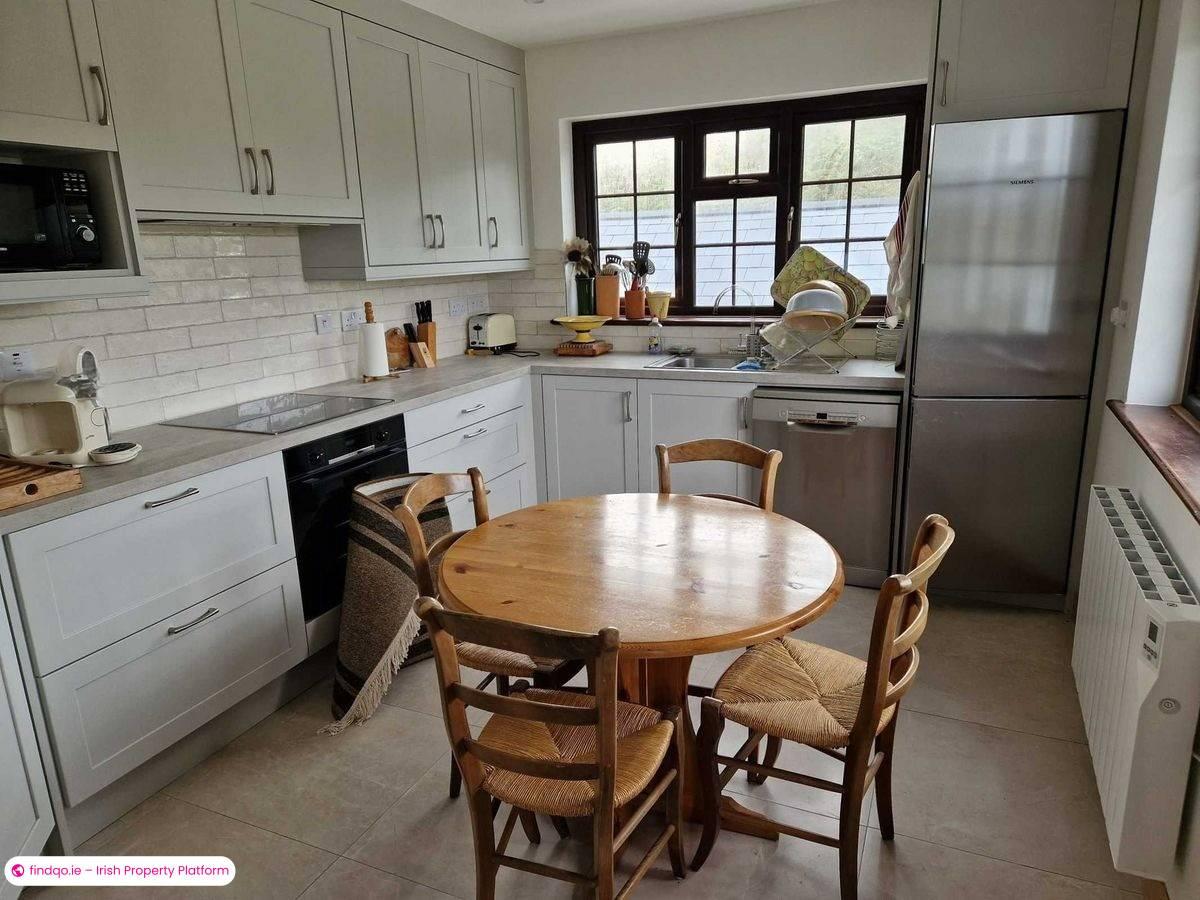 4 Bedroom Holiday Home for Rent in Goleen, Cork