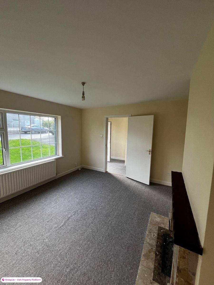 Semi-detached house for Sale in Castlebar, Mayo