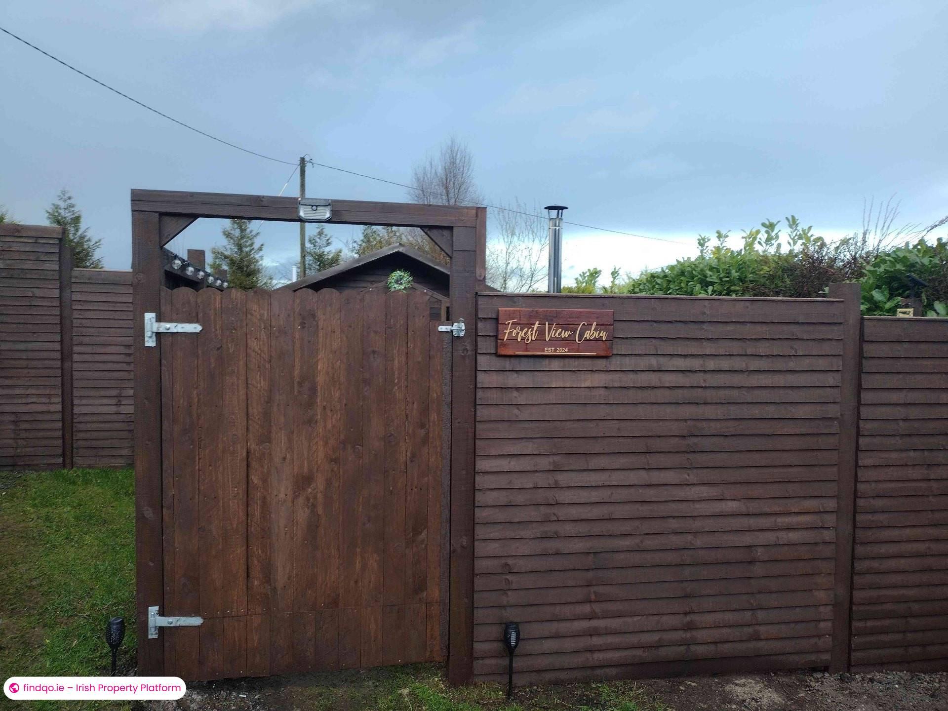 1 Bedroom Short Term for Rent in Ballaghaderreen, Roscommon