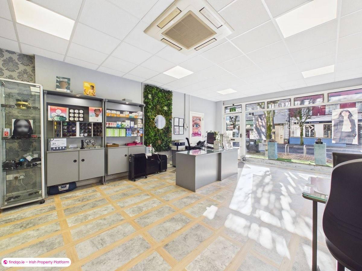 Retail Unit for Sale in Carrickbeg, Tipperary