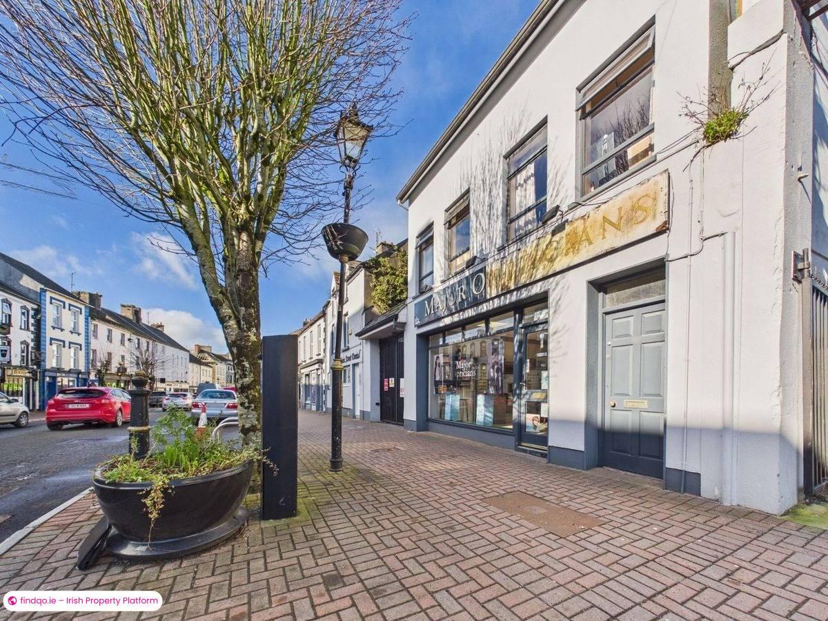 Retail Unit for Sale in Carrickbeg, Tipperary