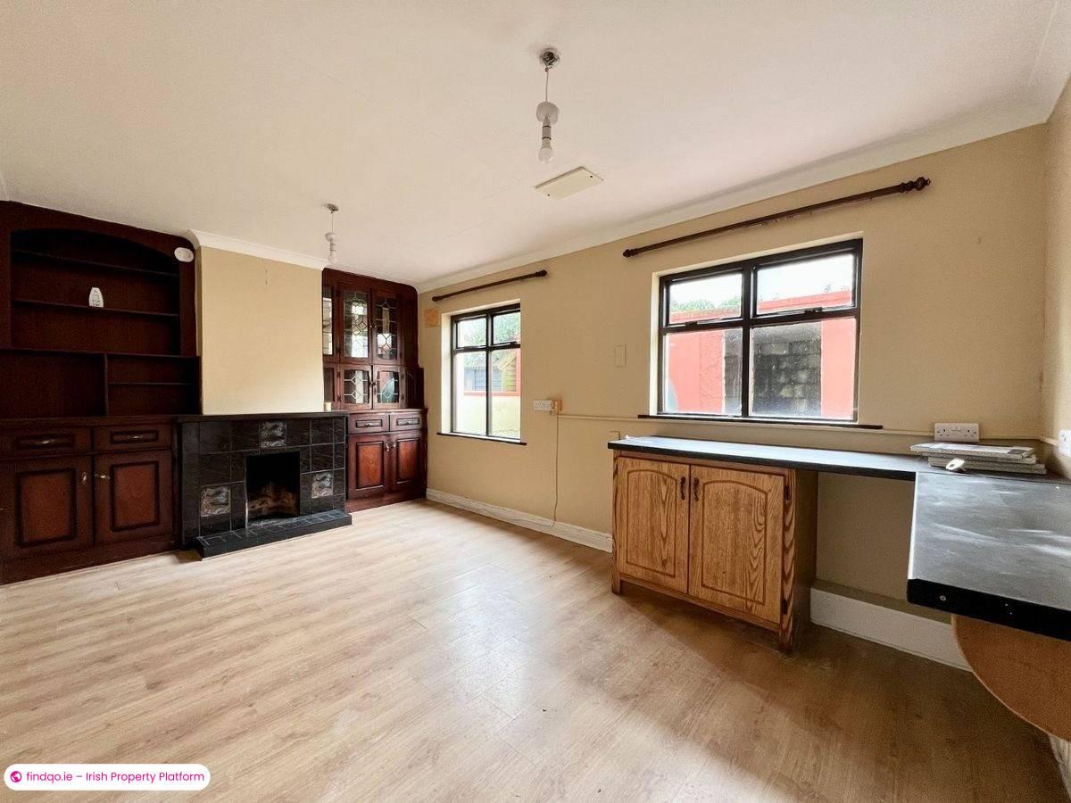 Semi-detached house for Sale in Tralee, Kerry