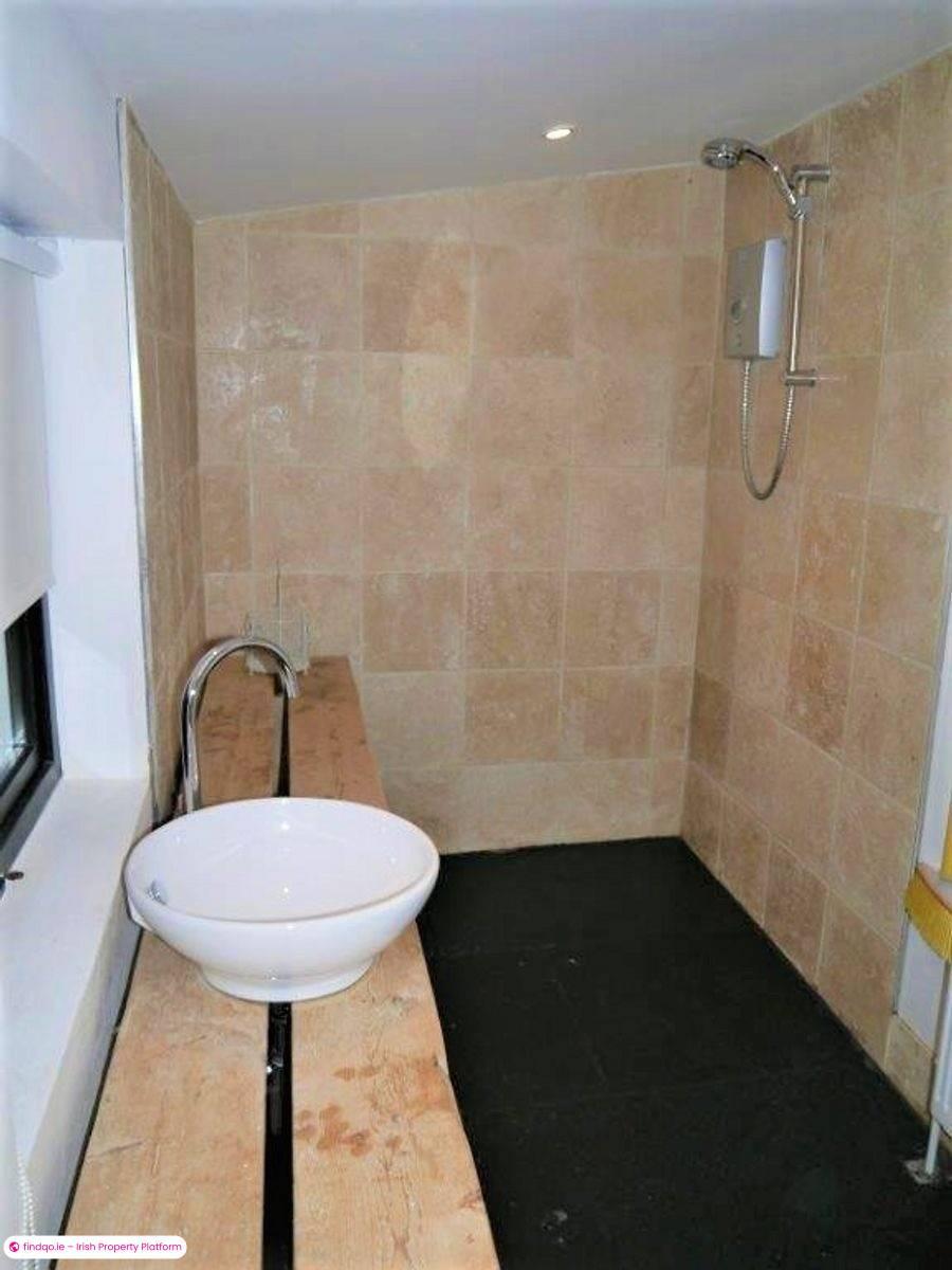 Detached house for Sale in Derrybeg, Donegal