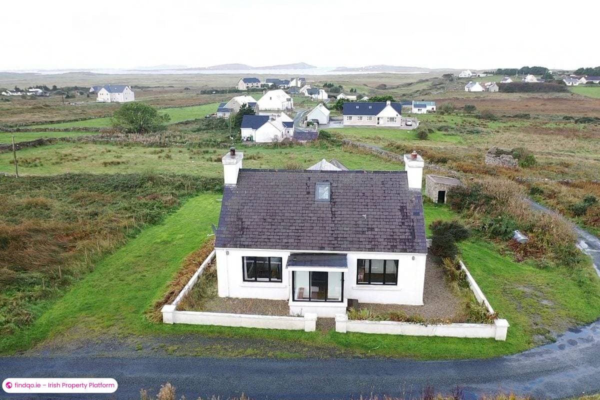 Detached house for Sale in Derrybeg, Donegal