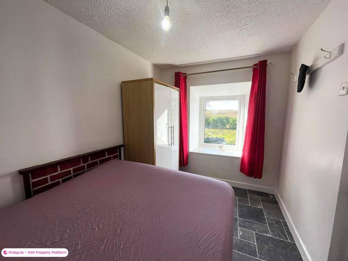 Detached house for Sale in Burtonport, Donegal